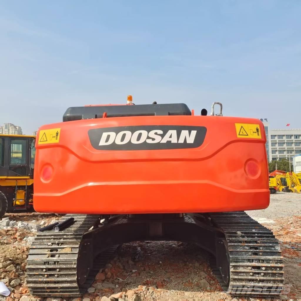 Doosan DX225LC-9C Bageri gusjeničari