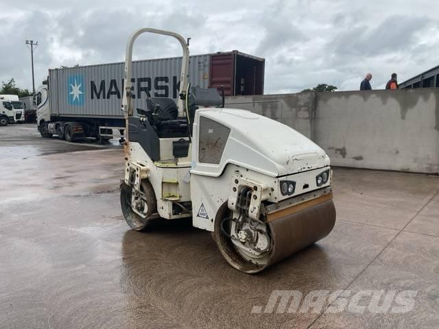 Bomag BW 120 AD-5 Valjci sa dvojnim bubnjem