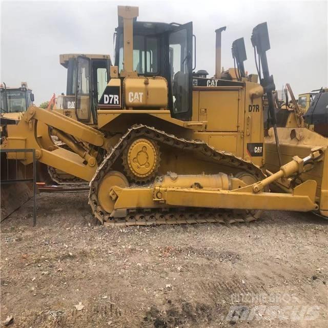 CAT D 7 R Buldožeri gusjeničari