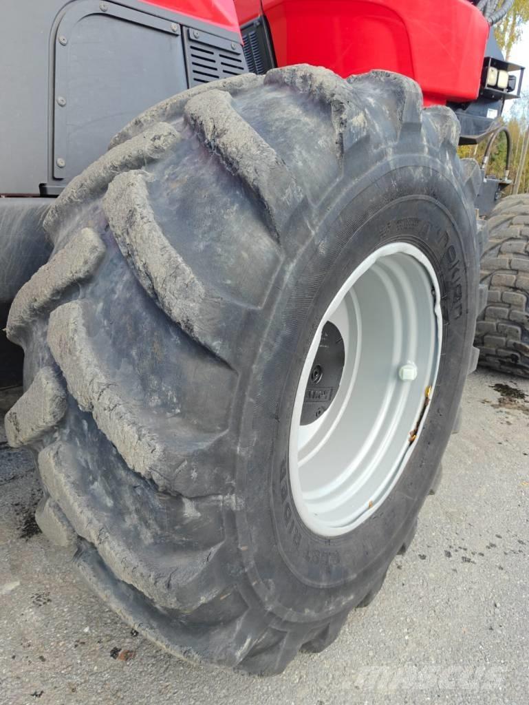 Komatsu 951 Harversteri