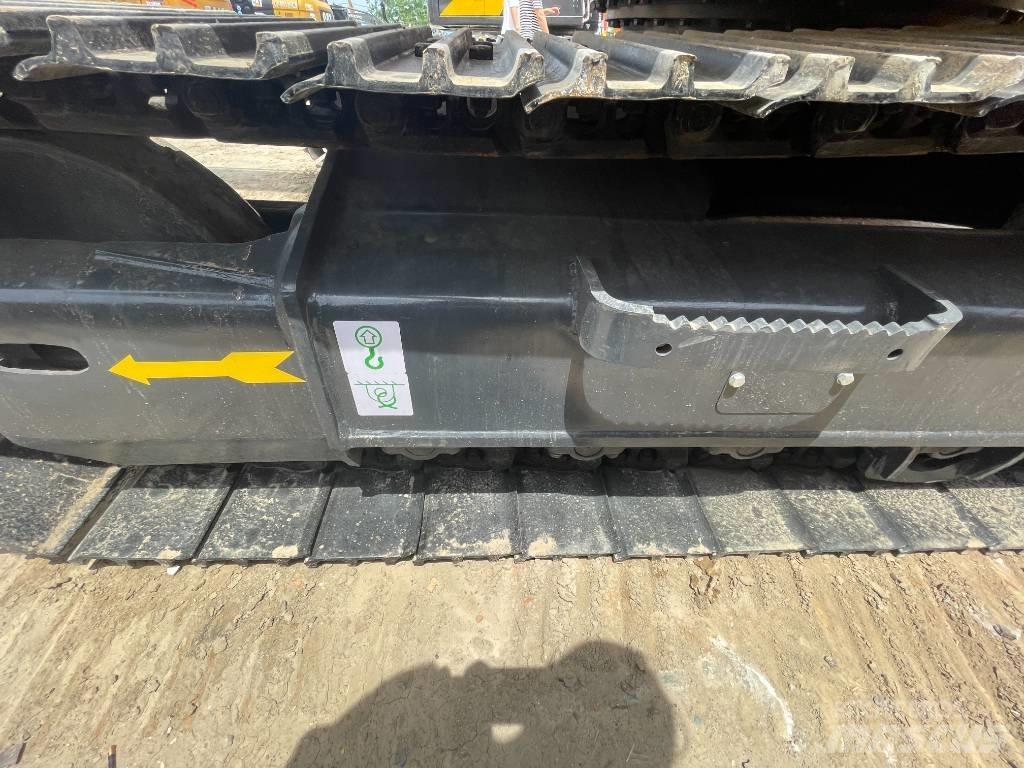 Komatsu PC 130 Bageri gusjeničari