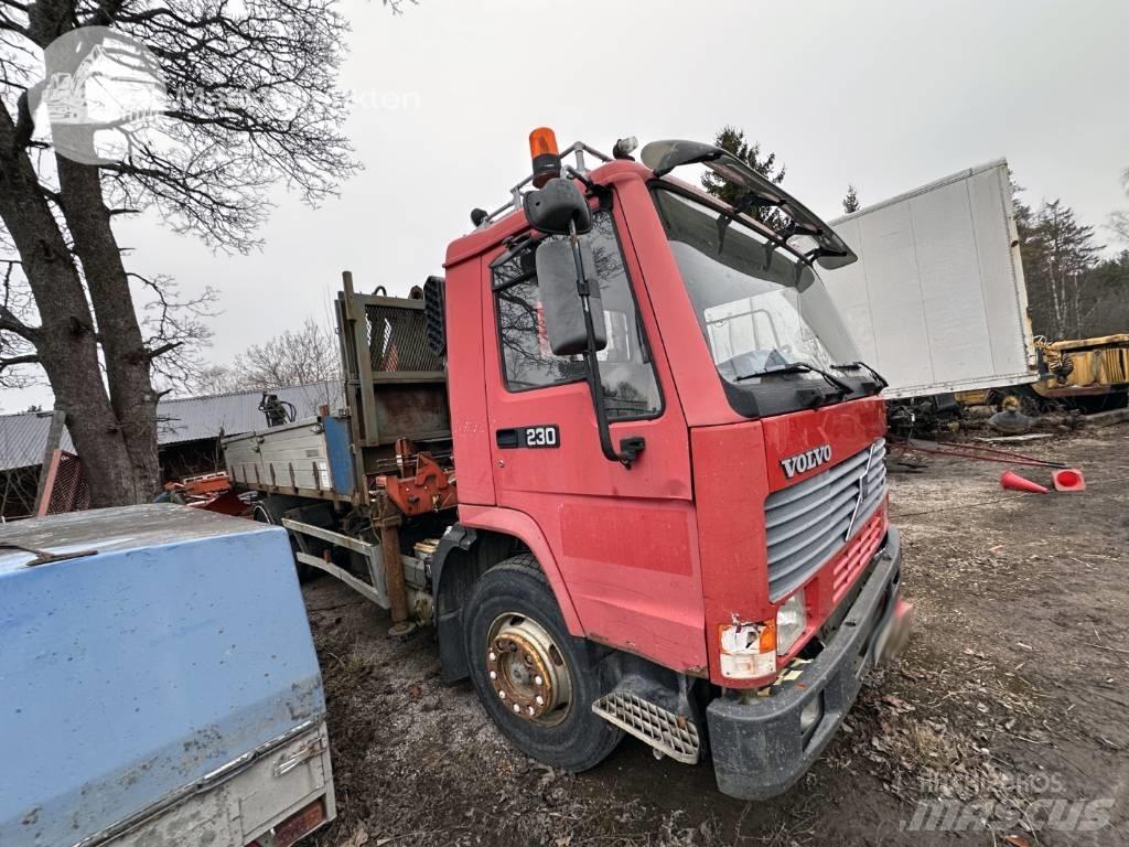Volvo FL7 Kamioni sa kranom