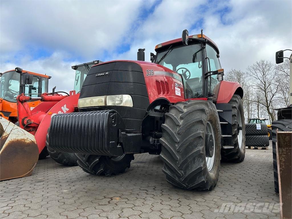 CASE Magnum 335 Traktori