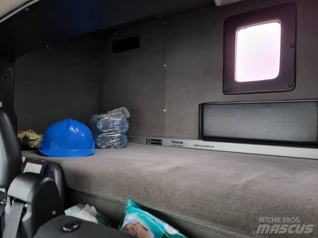 Iveco Daily 50 C 15 Kamioni s ravnim pločom / vitlom