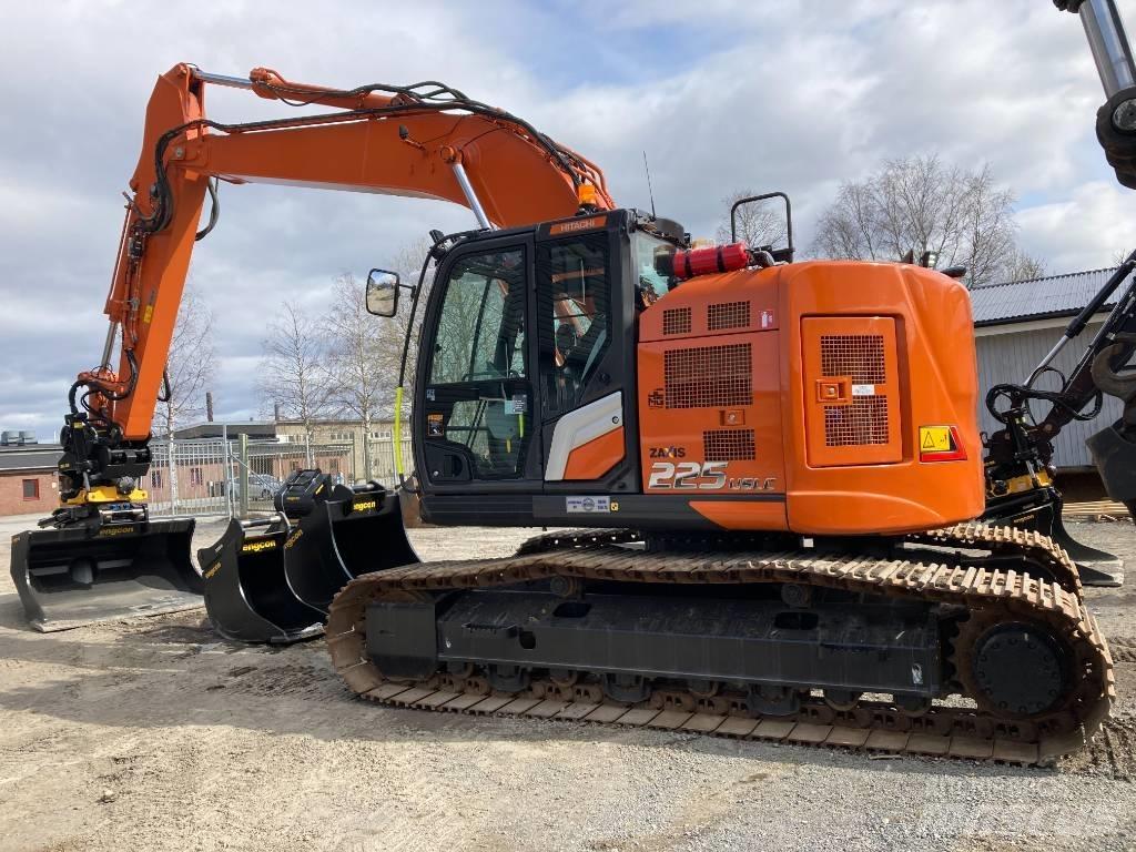Hitachi ZX 225 US LC Bageri gusjeničari