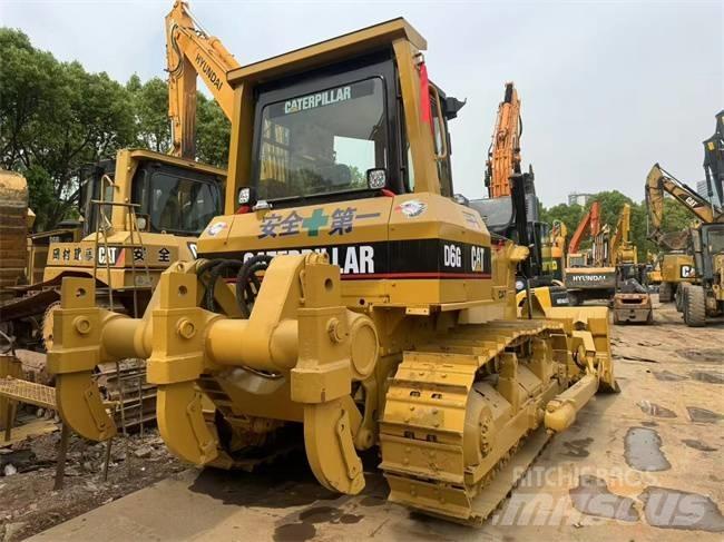 CAT D 6 G Buldožeri gusjeničari