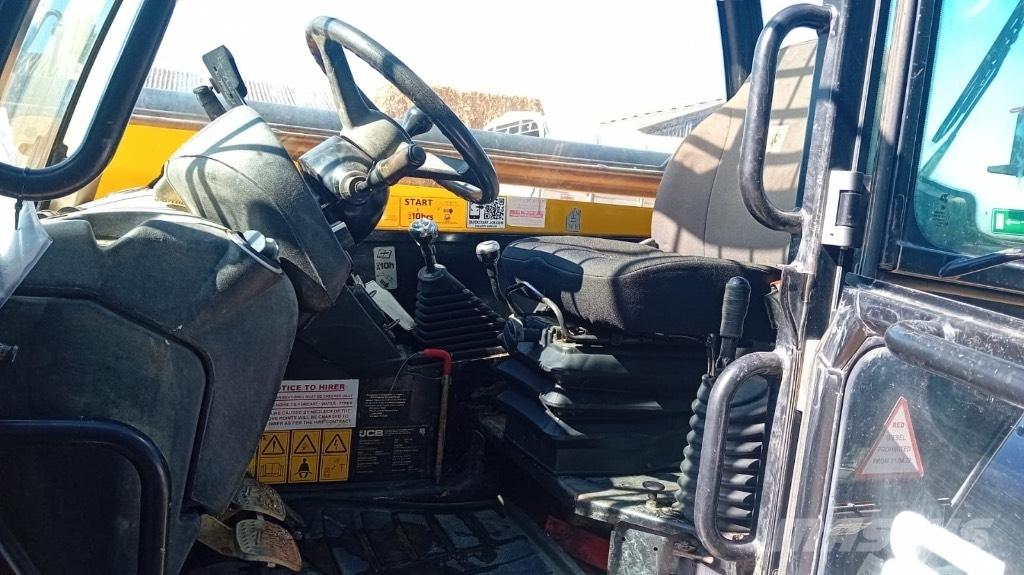 JCB 540-140 Teleskopski viličari