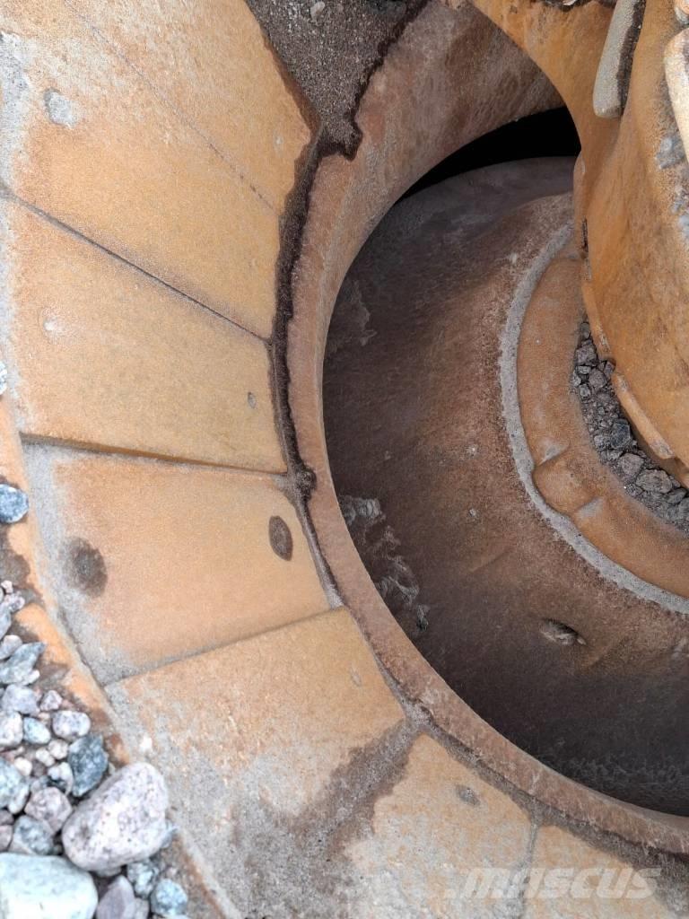 Sandvik UH550 E Mobilne drobilice