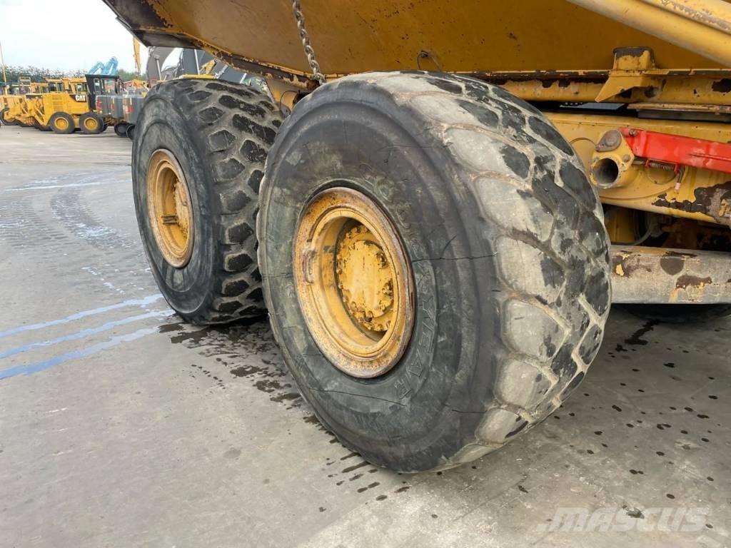 CAT 735 Zglobni demperi