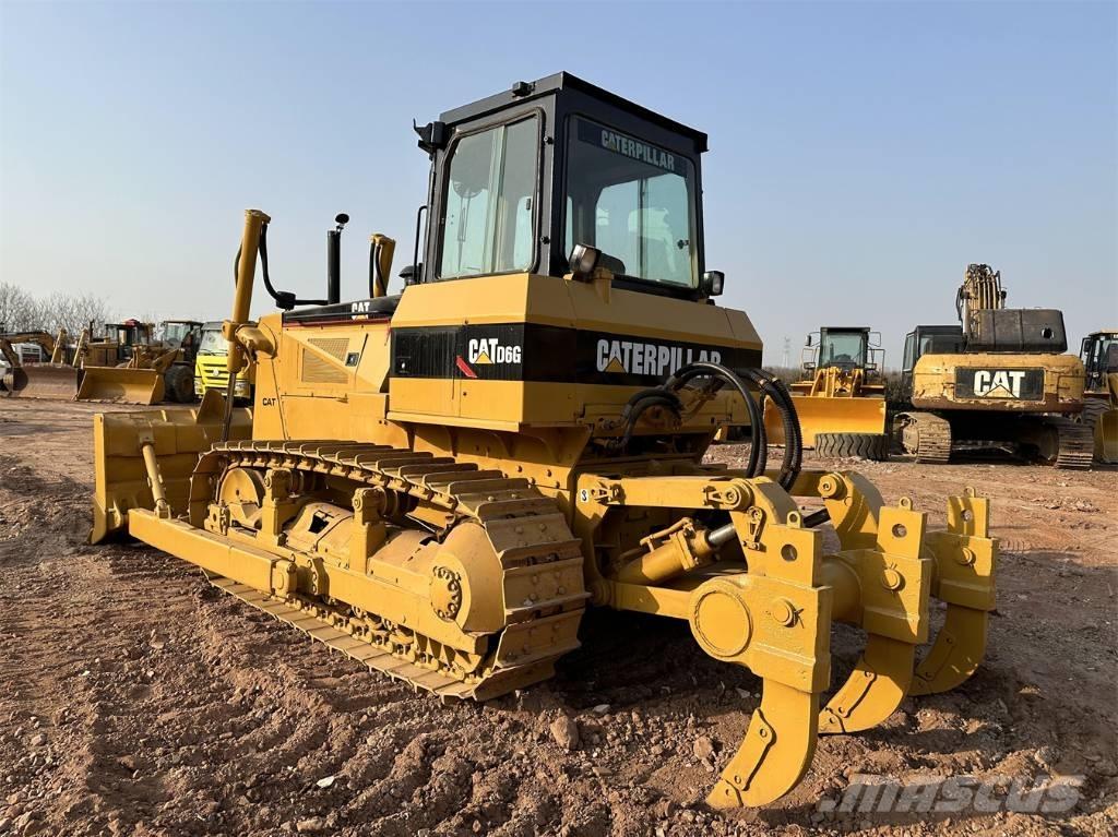 CAT D6G Buldožeri gusjeničari