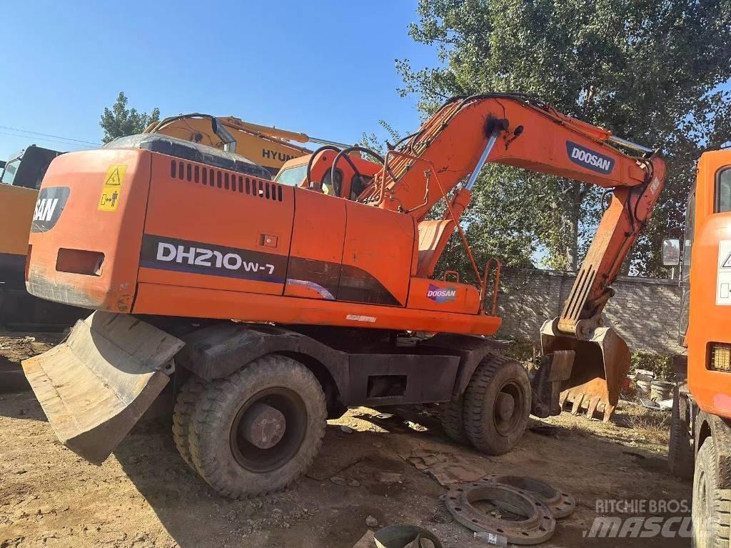 Doosan DH210W-7 Bageri na kotačima