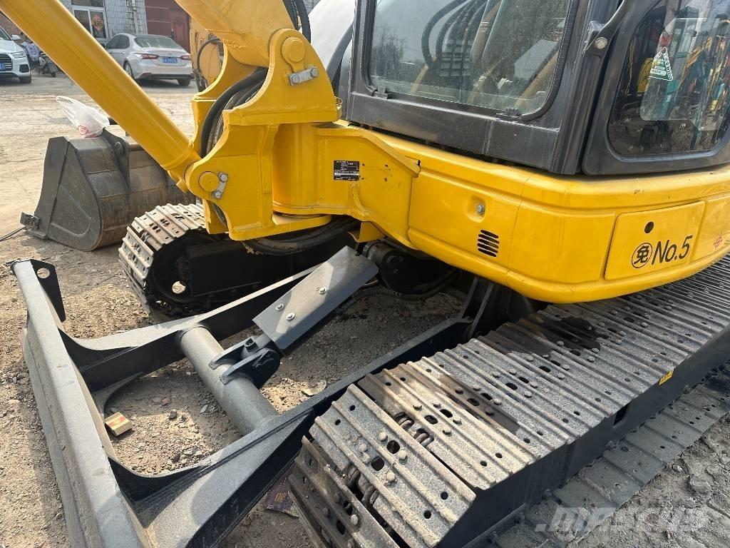 Komatsu PC 40 Mini bageri <7t