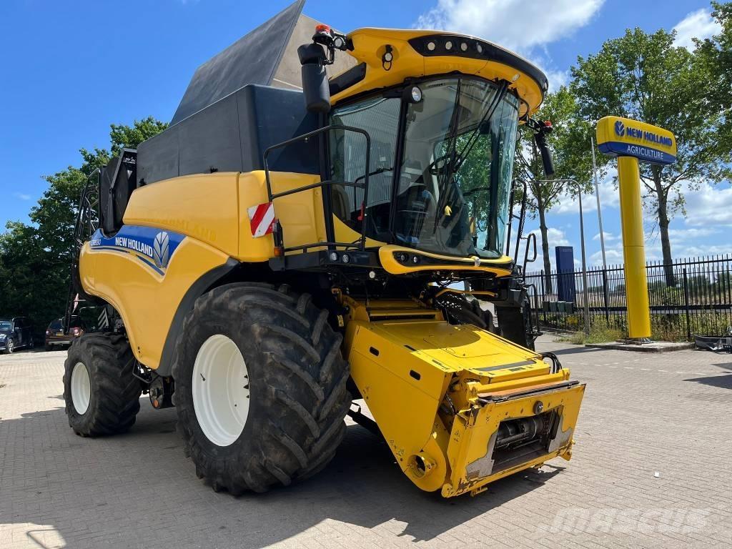 New Holland CR 8.80 Kombajni