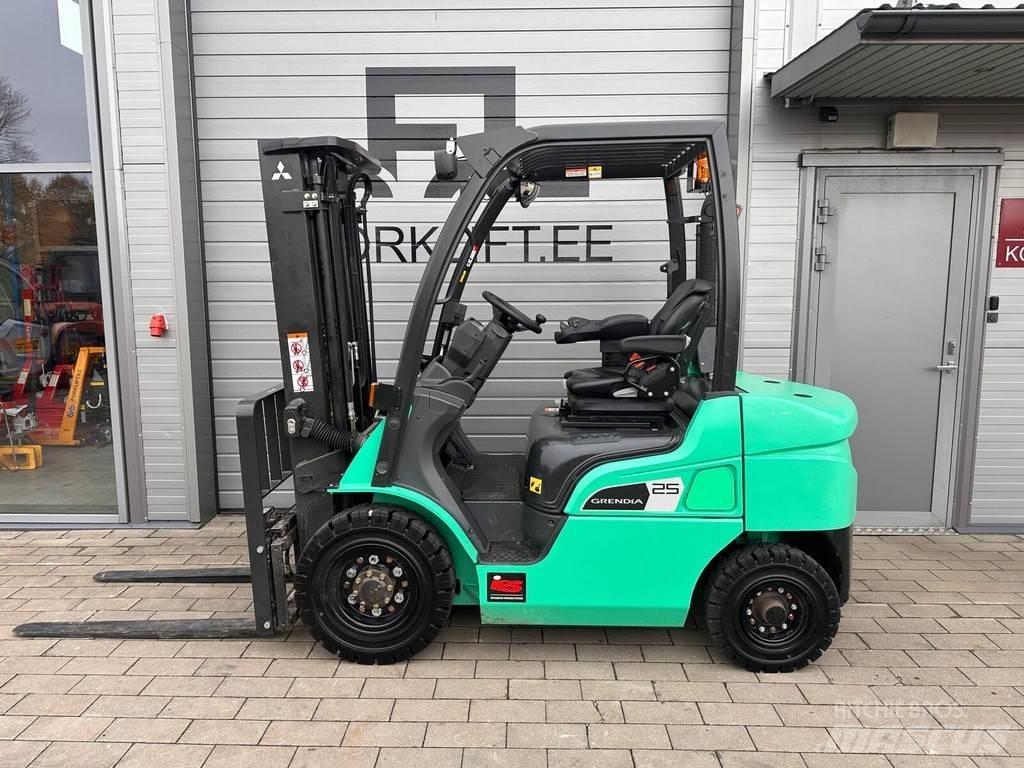 Mitsubishi FD25N3 Dizelski viličari