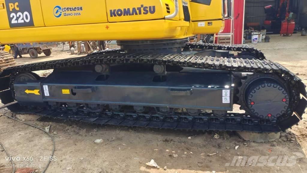 Komatsu 220 Bageri gusjeničari
