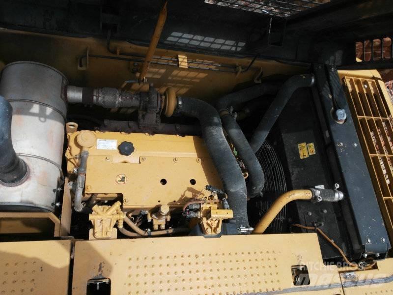 CAT 323 D L Bageri gusjeničari