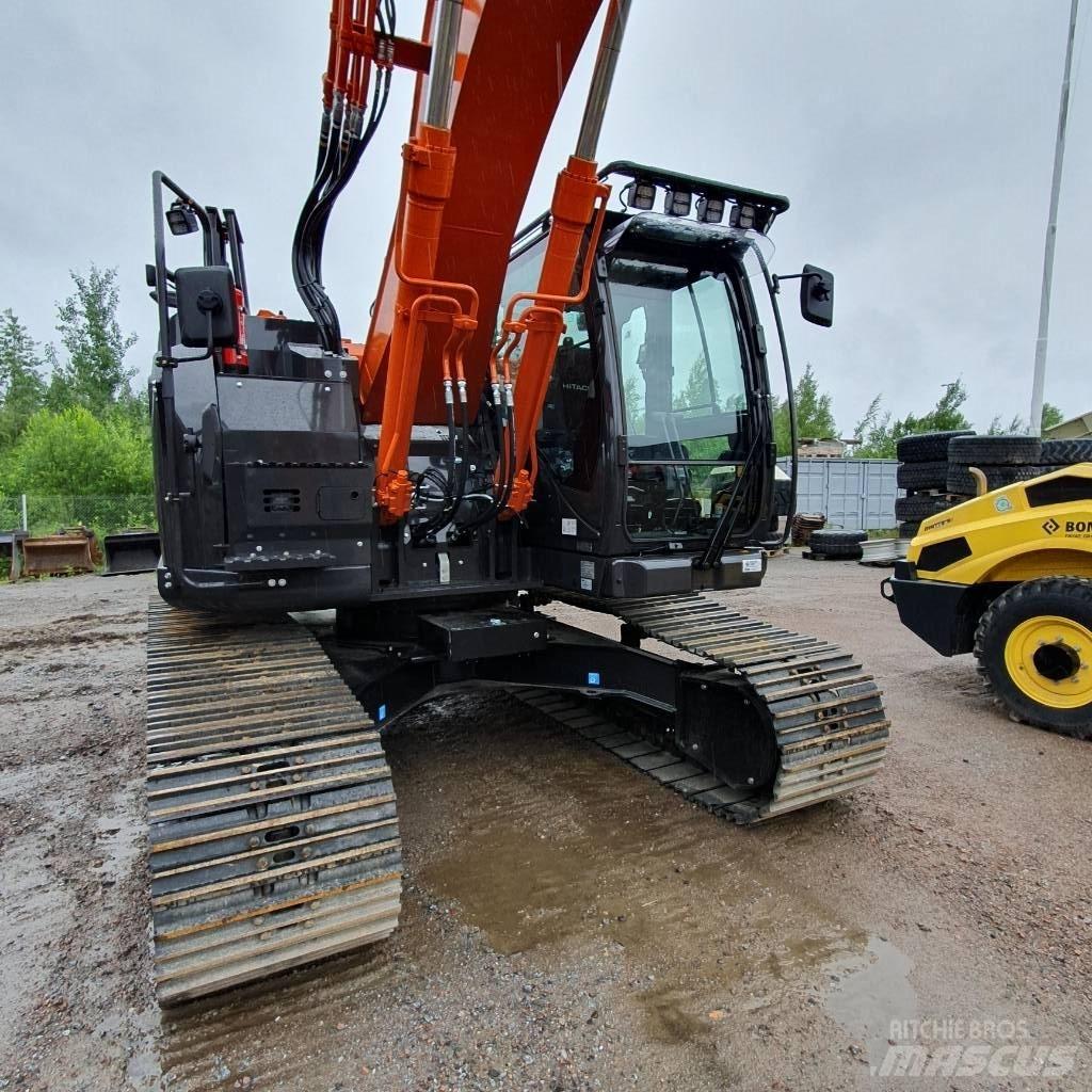 Hitachi ZX225USRLC-7 Bageri gusjeničari