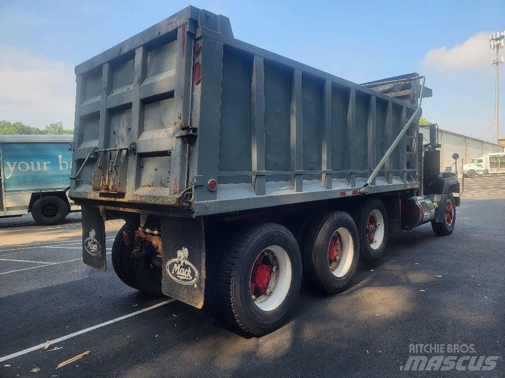 Mack RD688S Kiper kamioni