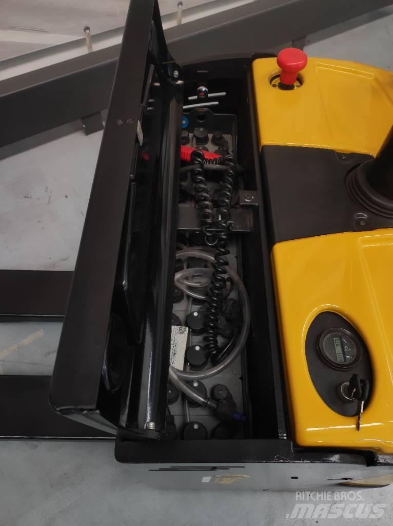 Yale MP20X UX Nisko podizni električni viličar sa platformu