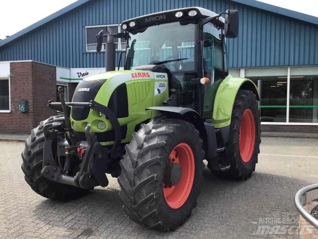 CLAAS Arion 520 CIS Traktori