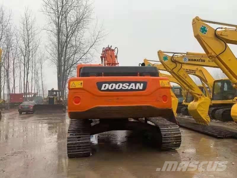Doosan DX300LC Bageri gusjeničari