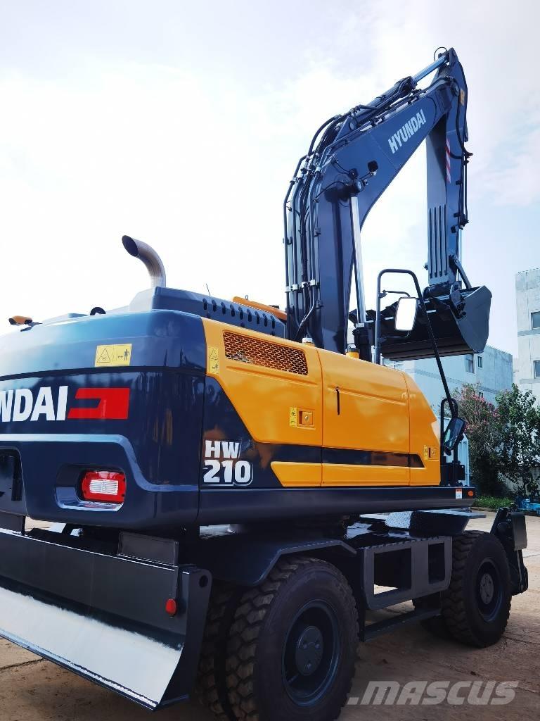 Hyundai 210W-9 Bageri na kotačima