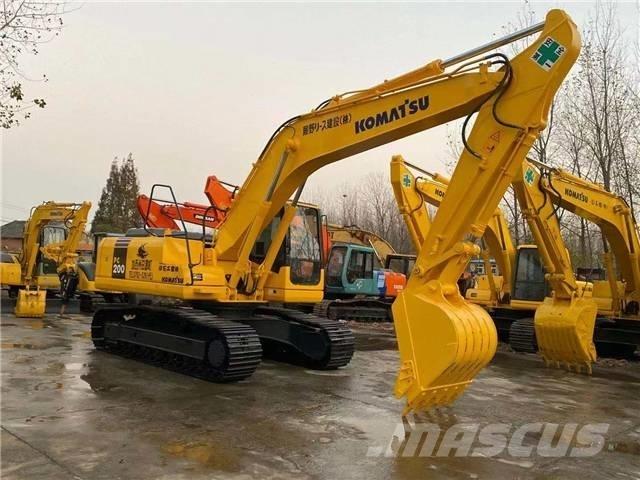 Komatsu PC200-7 Bageri gusjeničari