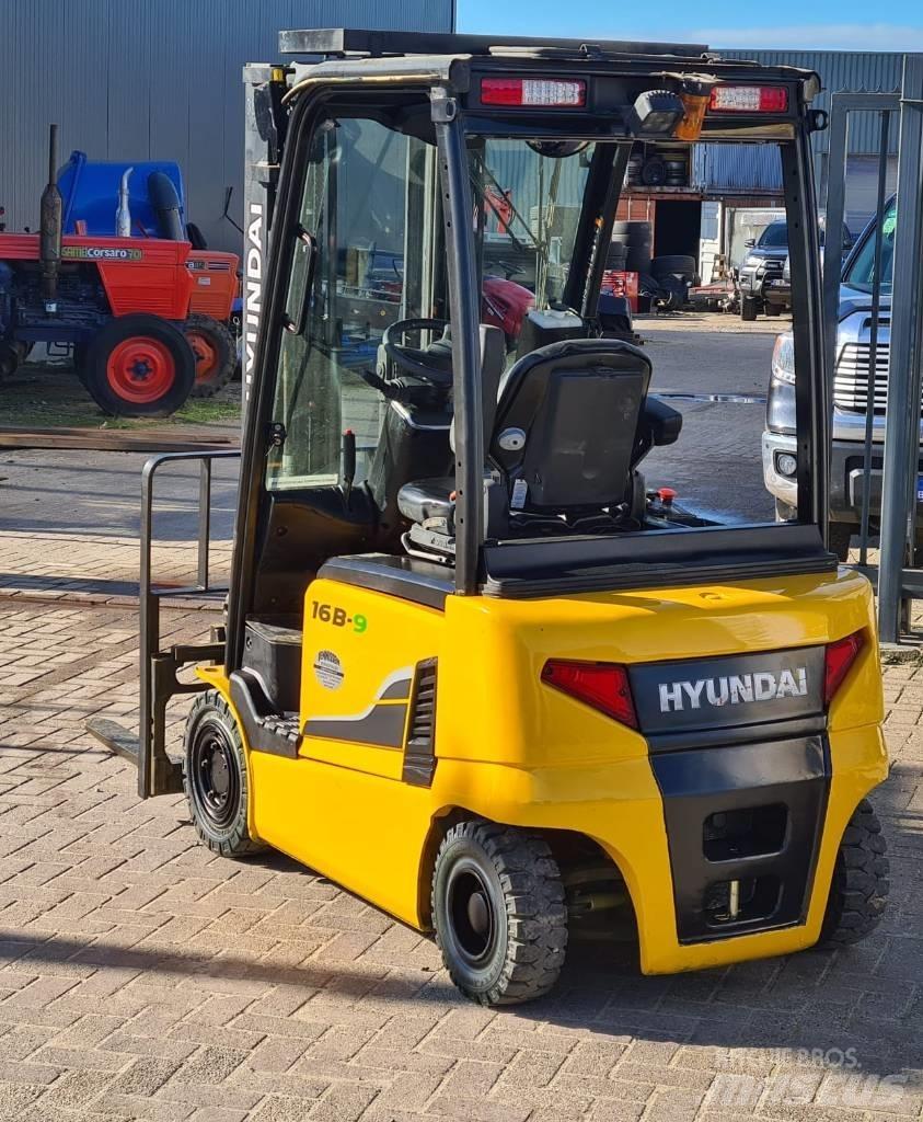 Hyundai 16 B-9 Električni viličari
