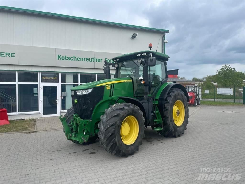 John Deere 7250R Traktori