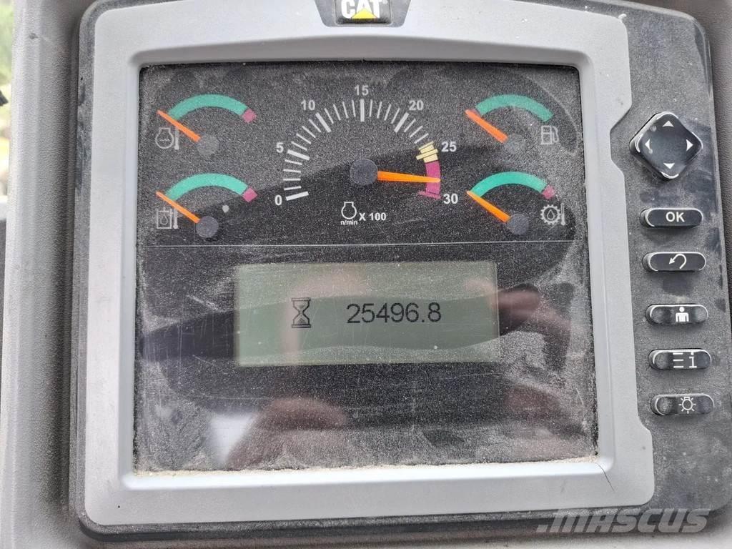 CAT 972k Utovarivači na kotačima