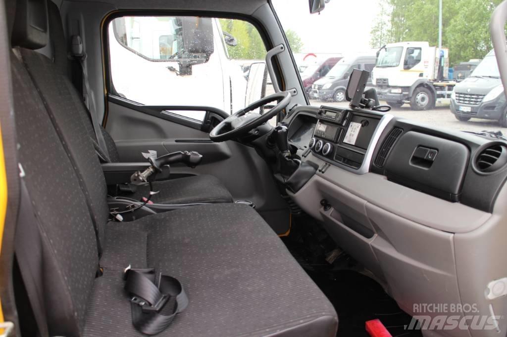 Fuso Canter 3.0 Rol kiper kamioni s kukama za dizanje