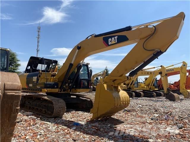 CAT 326D Bageri gusjeničari