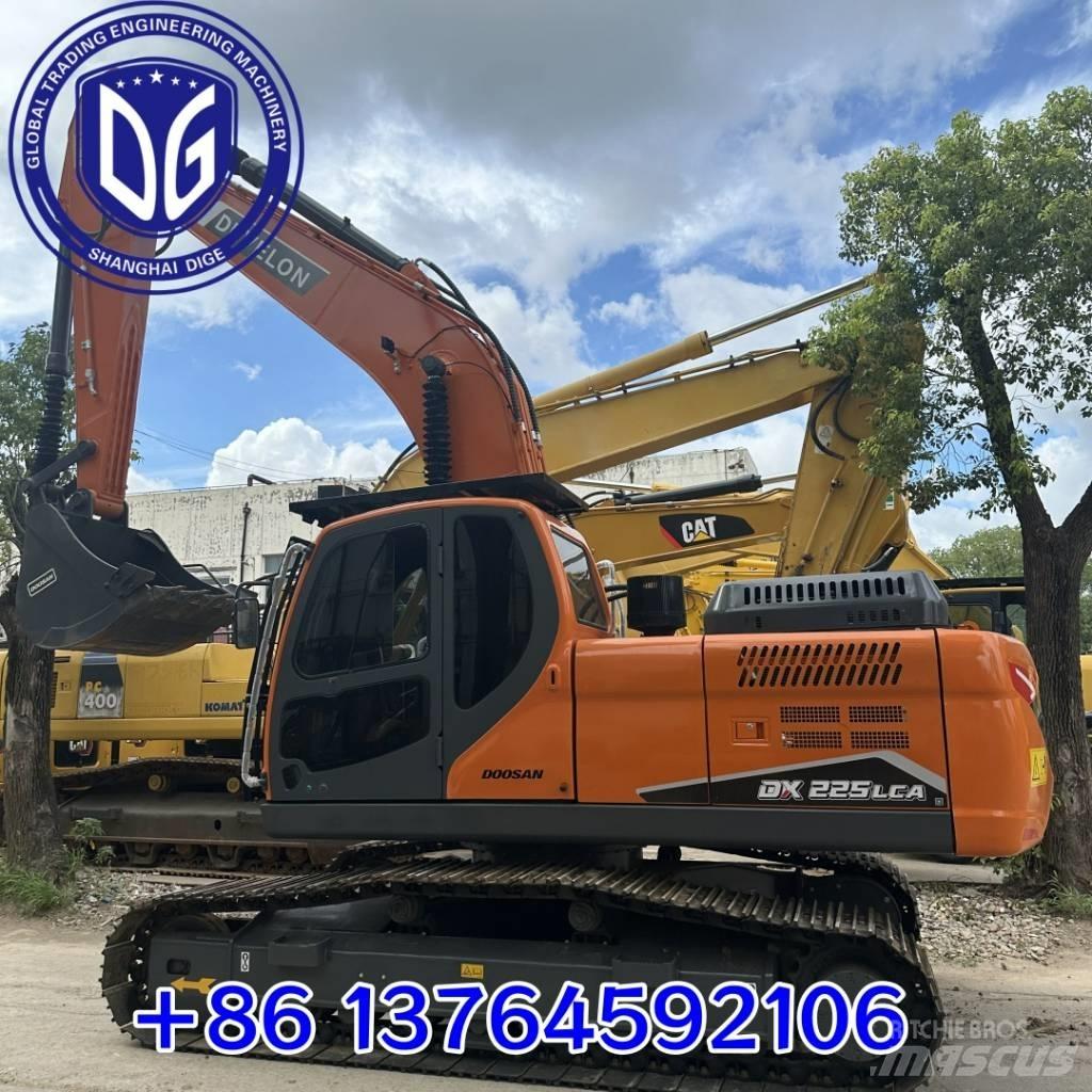 Doosan DX 225 LCA Bageri gusjeničari