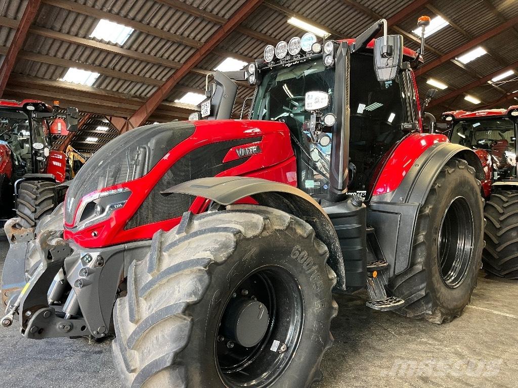 Valtra T235 Traktori