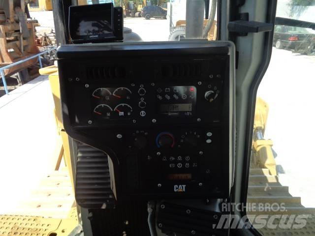 CAT D 6 R XL III Buldožeri gusjeničari