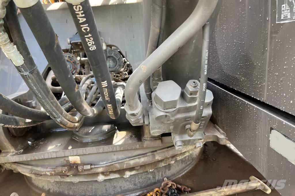 Volvo EC 240 C L Bageri gusjeničari