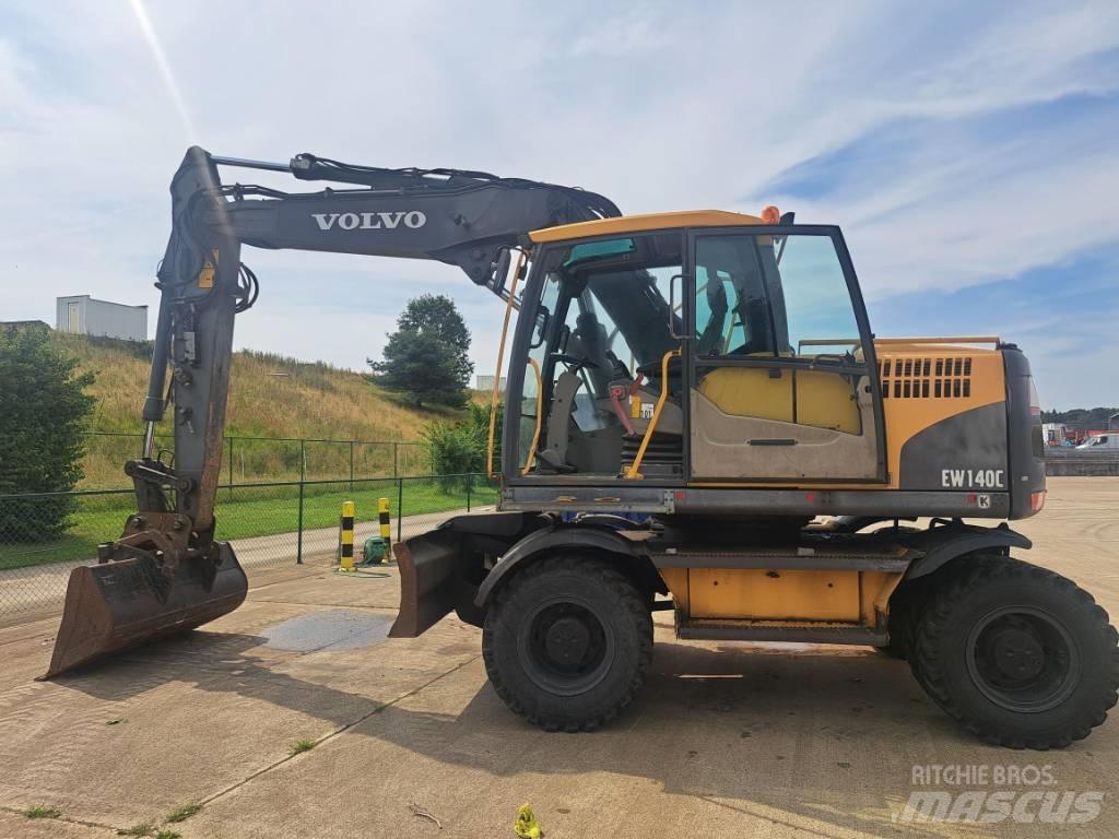 Volvo EW 140 C Bageri na kotačima