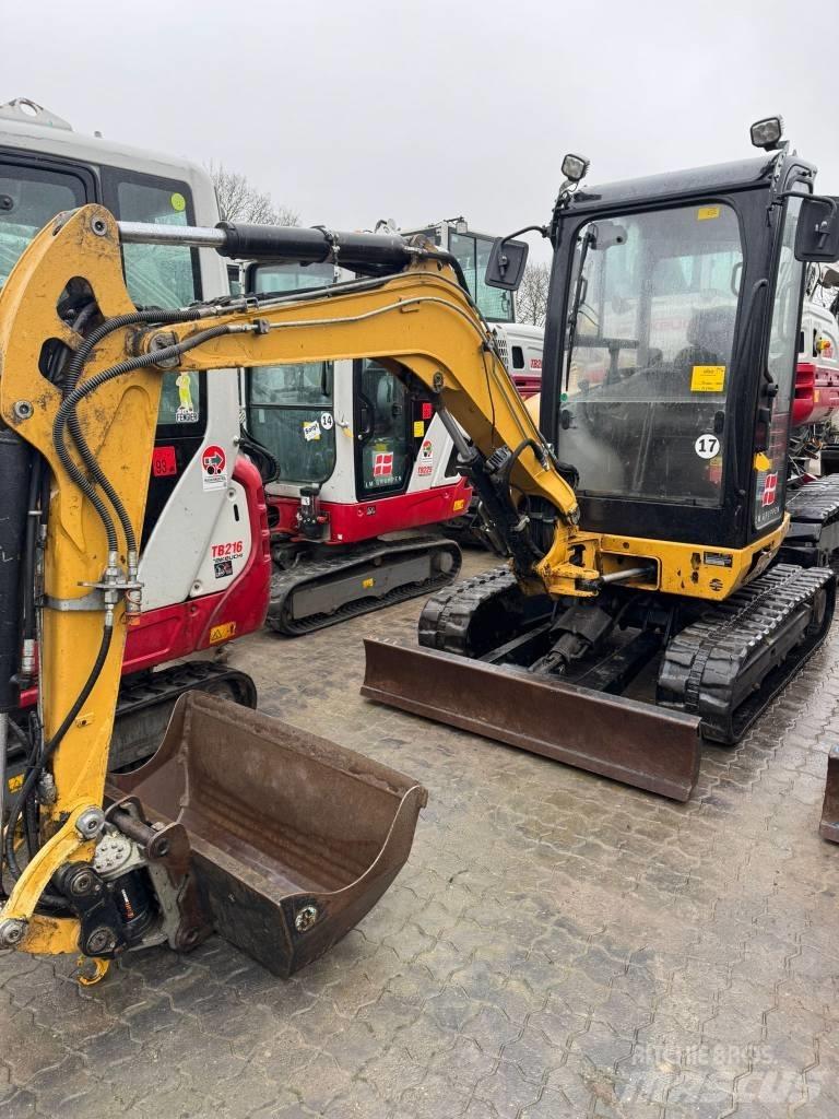 CAT 302.7 D Mini bageri <7t