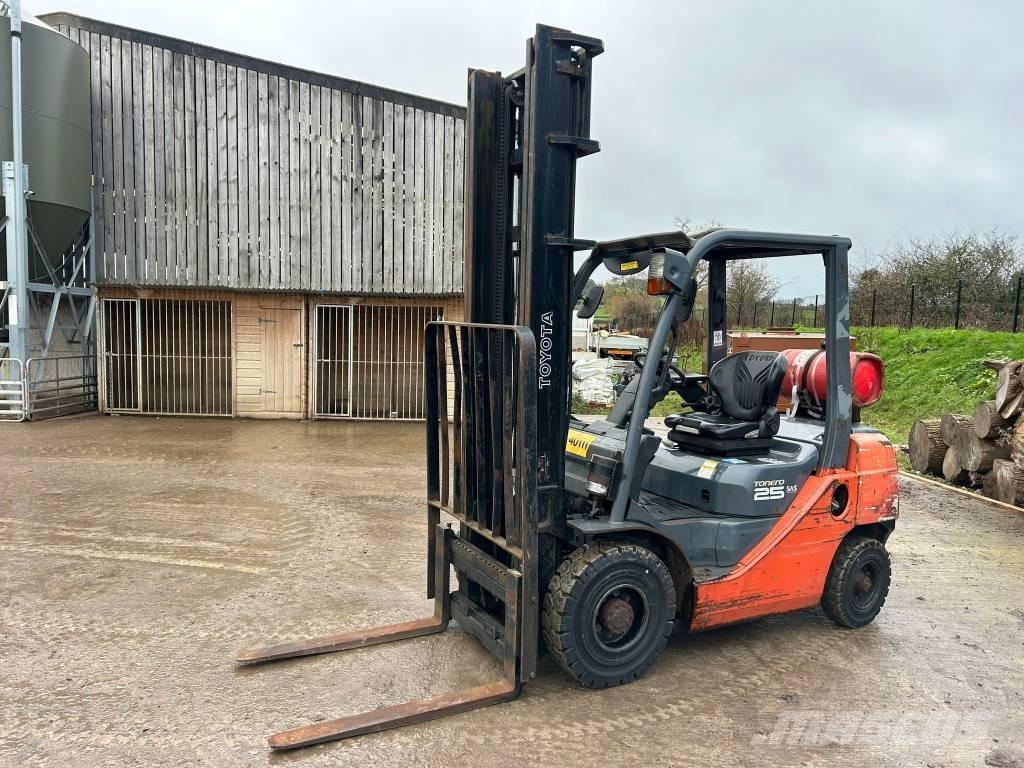 Toyota Tonero Plinski viličari