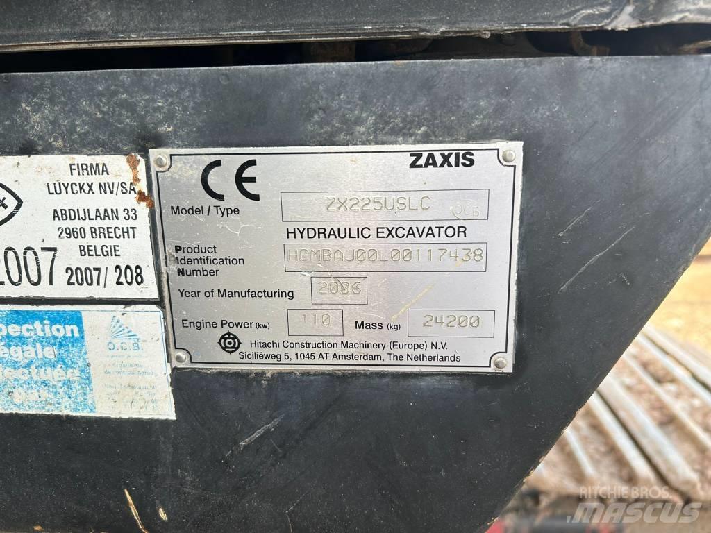 Hitachi ZX 225 Bageri gusjeničari