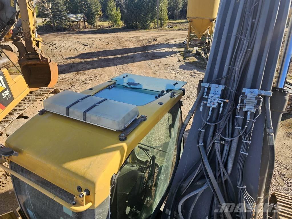 Volvo EC 300 EL Bageri gusjeničari