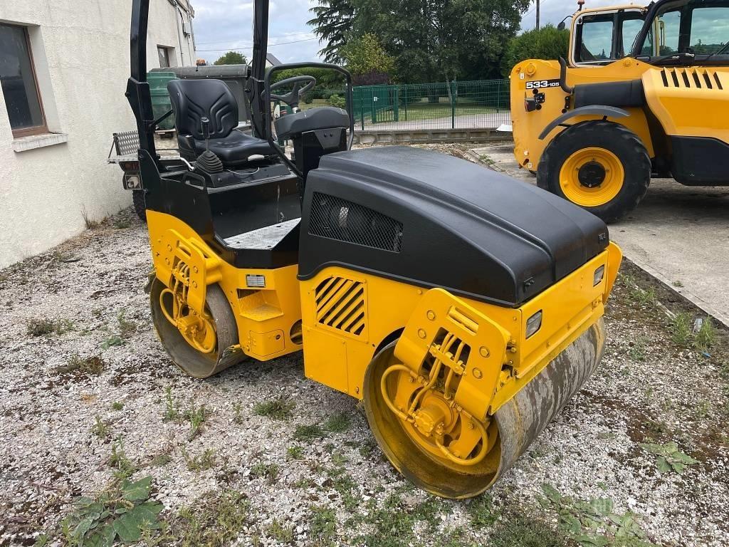 Bomag BW 120 AD-4 Valjci sa dvojnim bubnjem