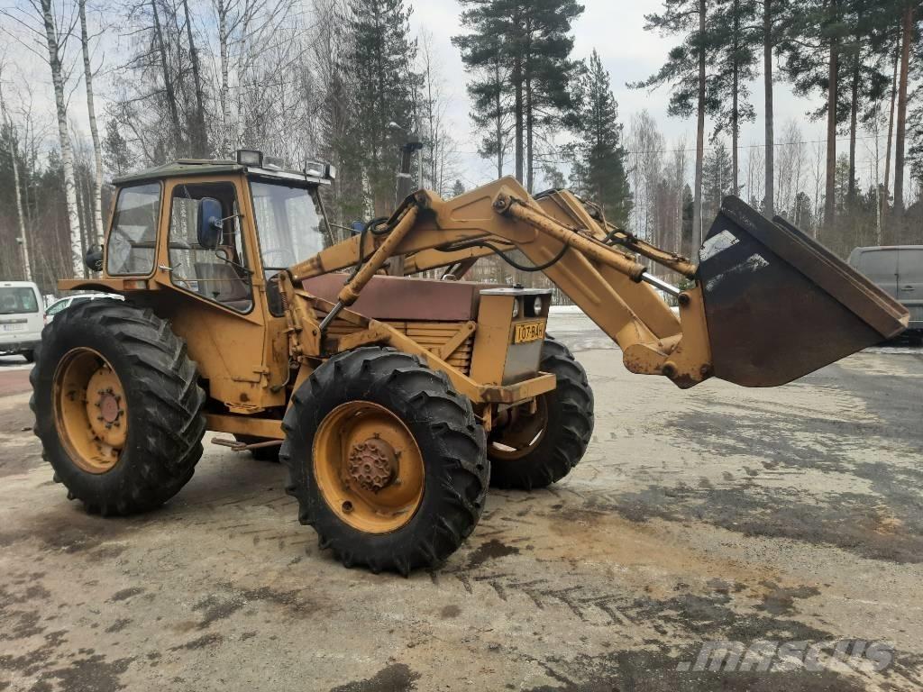 Valmet 702S 4 veto Traktori