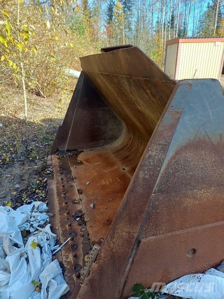 Volvo 120 Kauha Kašike / Korpe