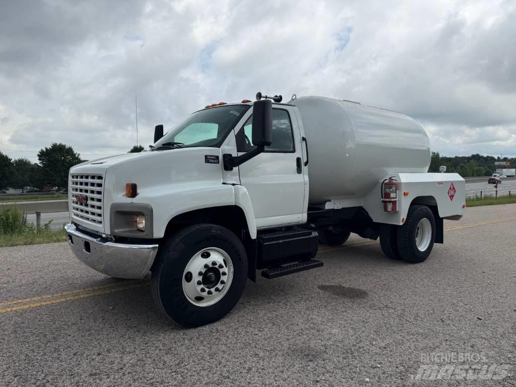 GMC C7500 Kamioni cisterne