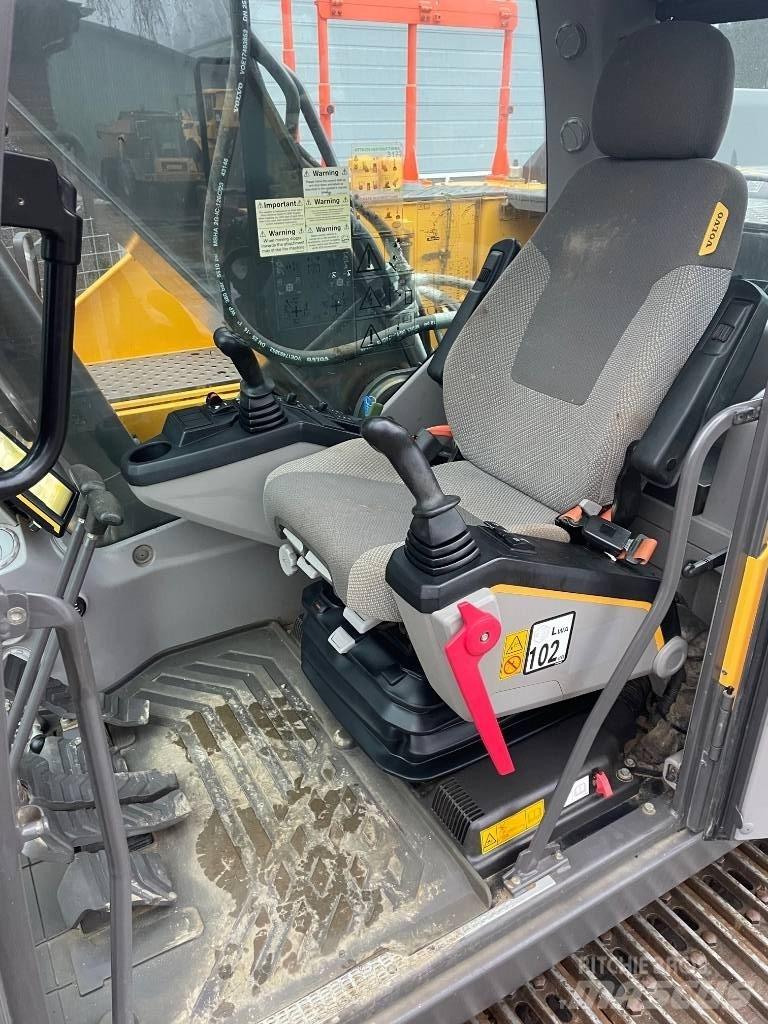 Volvo EC220E Bageri gusjeničari