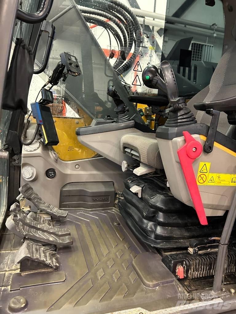 Volvo ECR 235 E Bageri gusjeničari