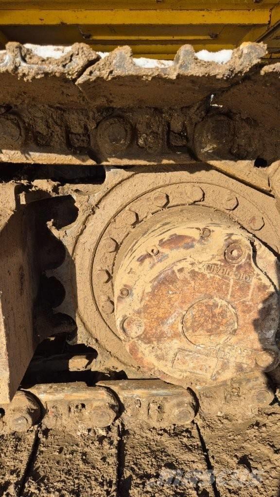 New Holland E 175 B Bageri gusjeničari