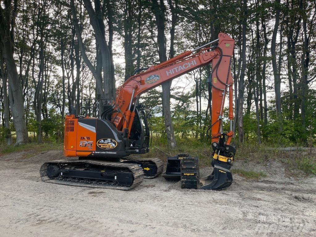 Hitachi ZX 135 US-7 Bageri gusjeničari