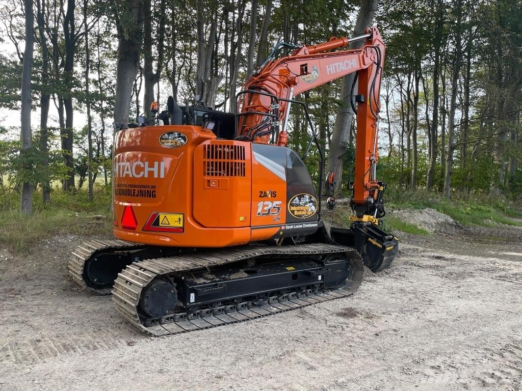 Hitachi ZX 135 US-7 Bageri gusjeničari
